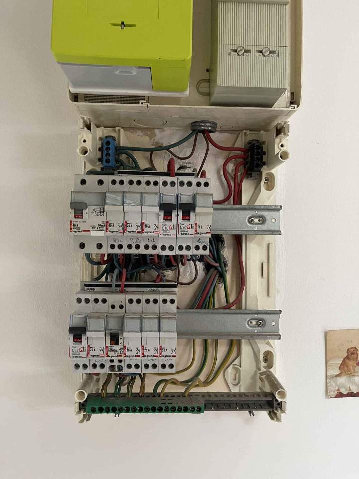 Travaux d'électricité à Toulon